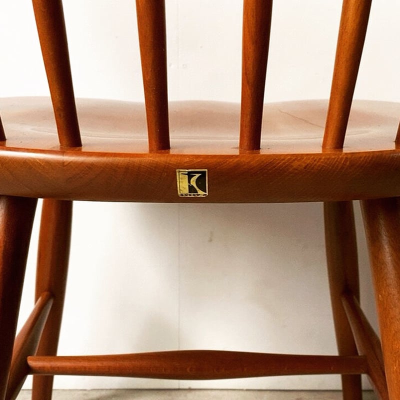 A 飛騨産業 キツツキマーク ウィンザーダイニングチェア ローバック