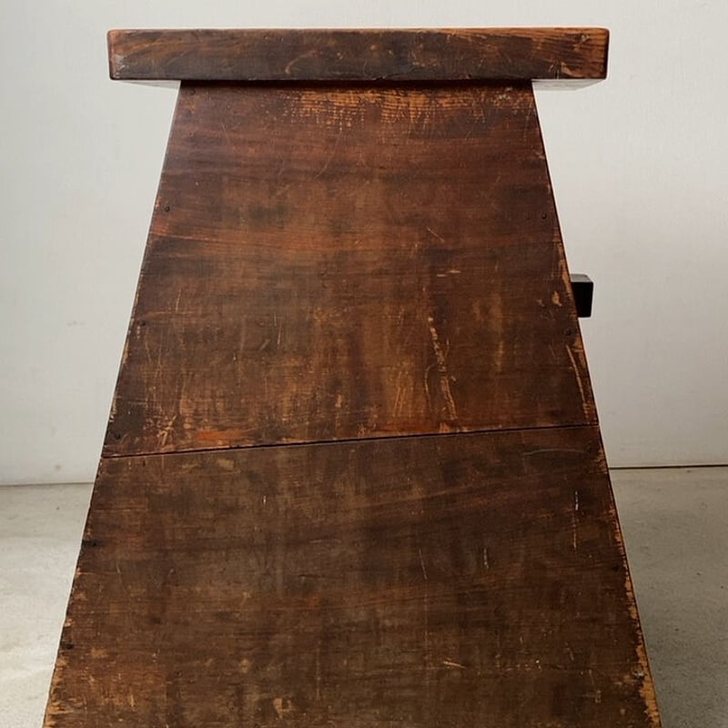 古い踏み台 昭和初期 波括弧型穴 木製無垢材 ヴィンテージステップ