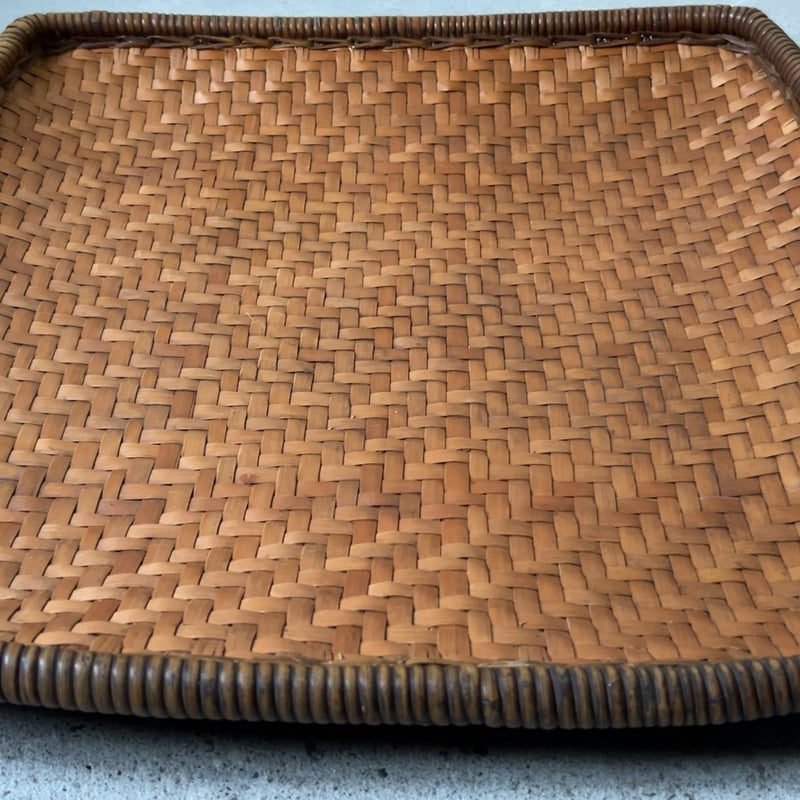 世界の民藝 フィリピン イフガオ族の古い角型の民藝笊(53cm) 平籠