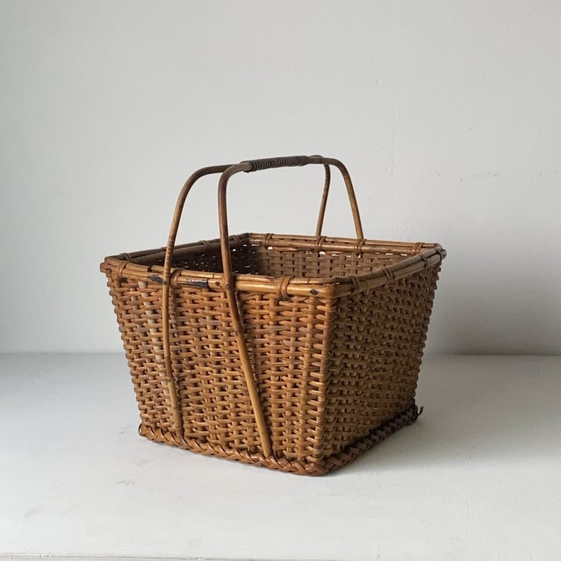 古い竹編みの持手籠 ワンハンドルバスケット 炭斗(すみとり) 茶道具 炭