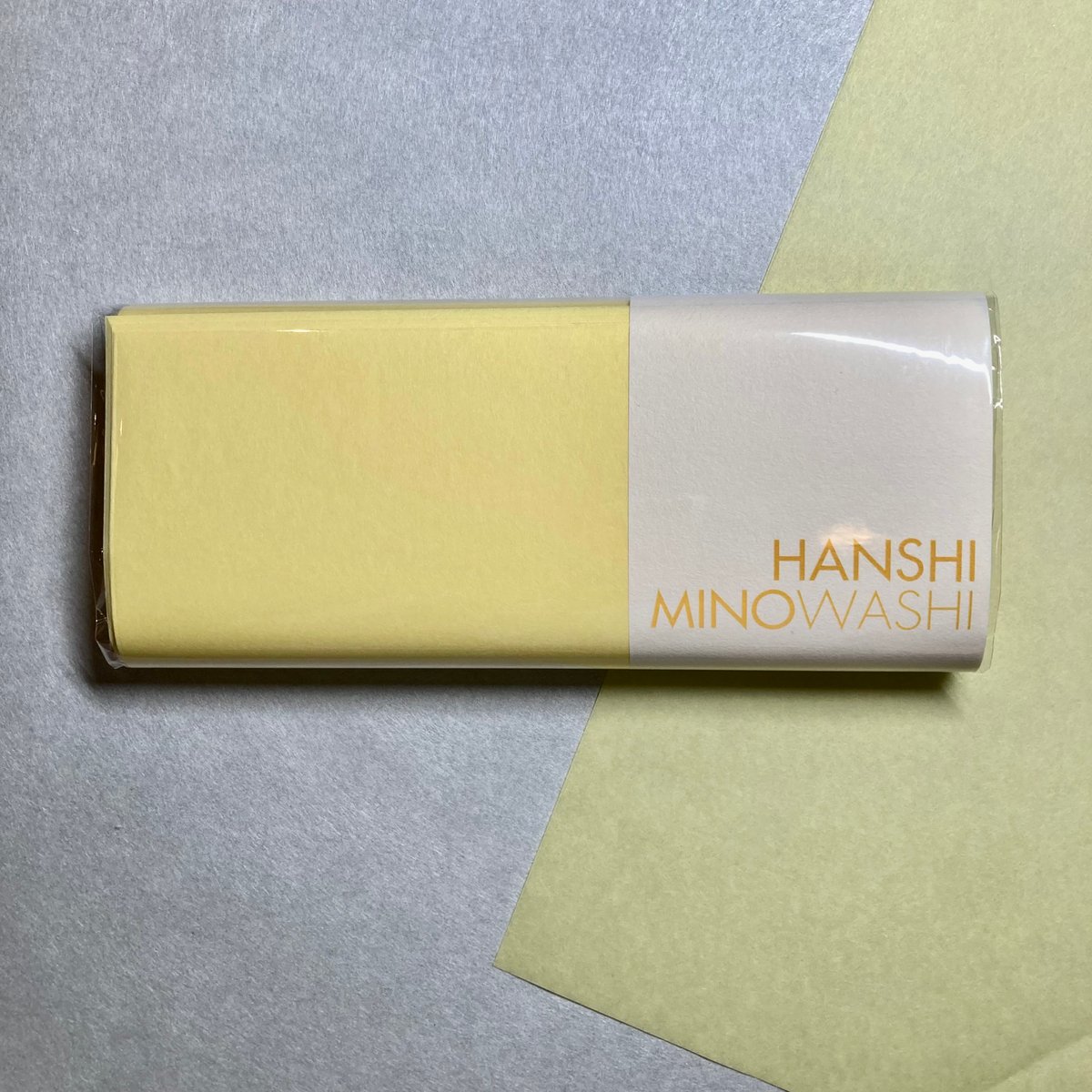 墨研】書道古紙◇浅黄色布紋宣 半切二反◇未使用品◇昭53年製 無漂白