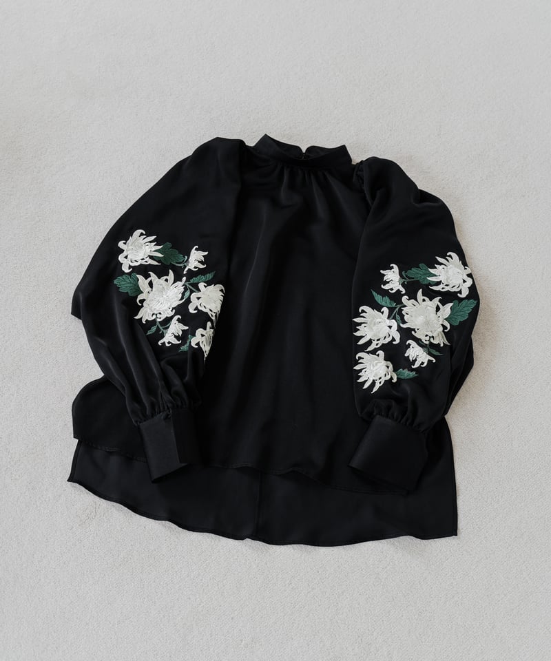 花を着るブラウス#05【菊】 -black- | iCONOLOGY