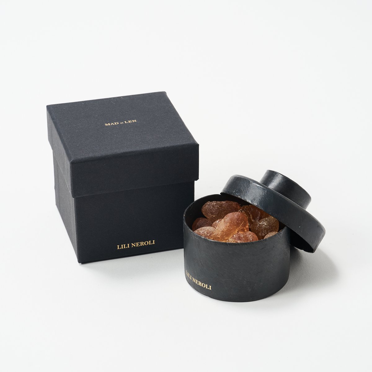 新品 mad et len マドエレン 天然石LILI NEROLI リリネロリ 【公式通販】
