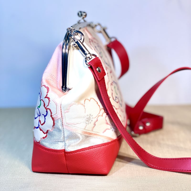 がま口ショルダーバッグ20cm／ピンク系の花模様／Clasp Shoulder Bag