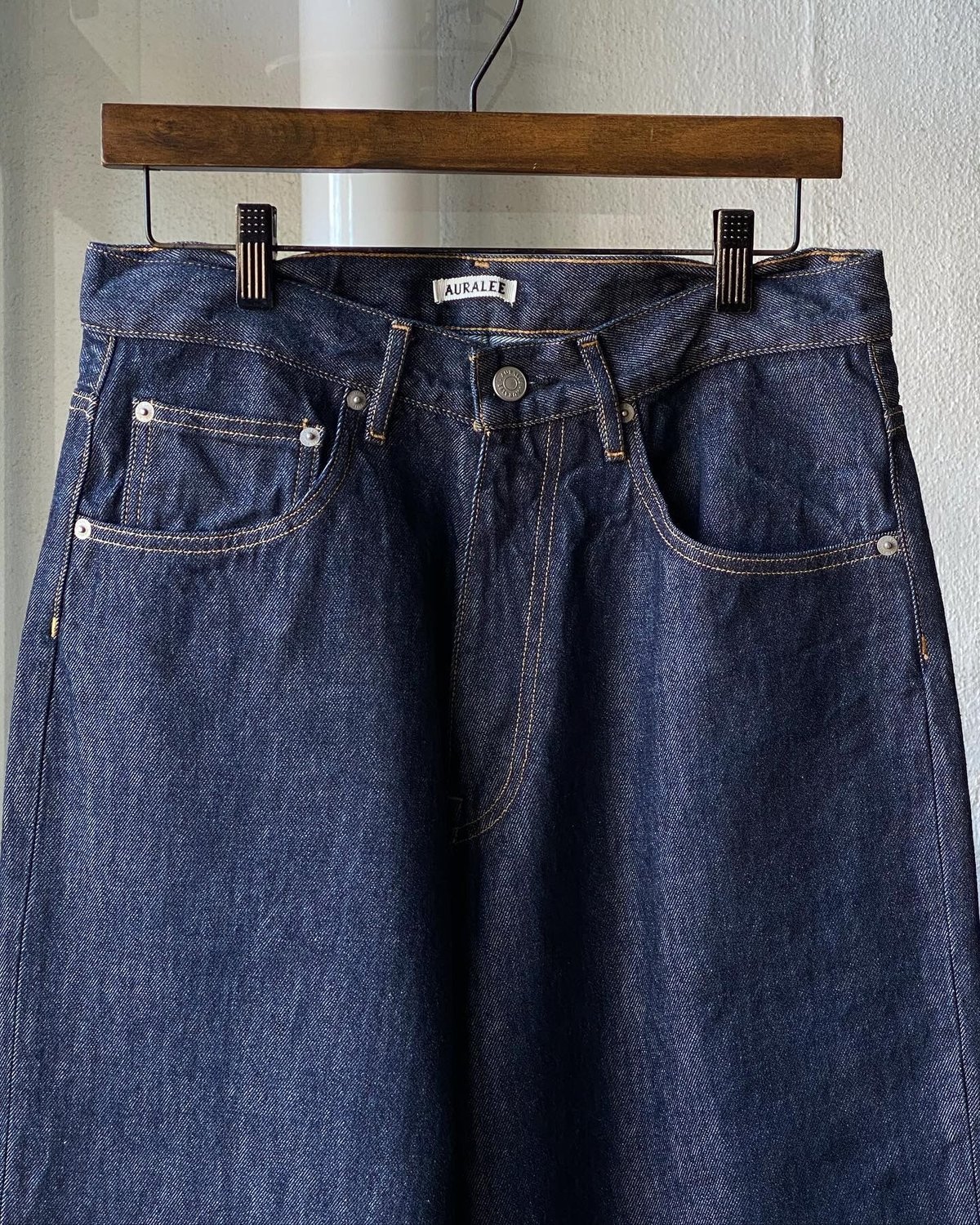 AURALEE HARD TWIST DENIM WIDE PANTS | Less H