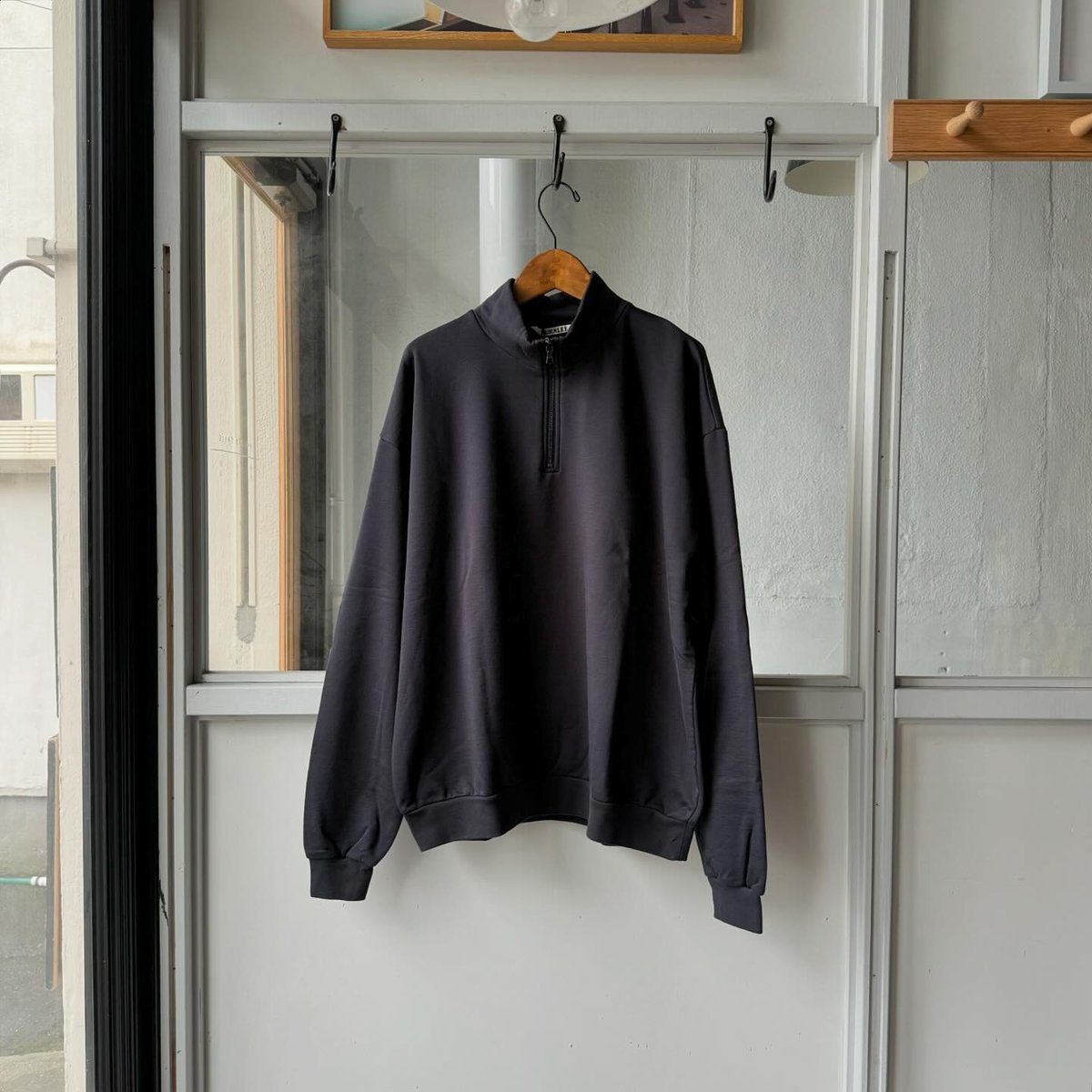 AURALEE ELASTIC HIGH GAUGE SWEAT HALF ZIP P/O |