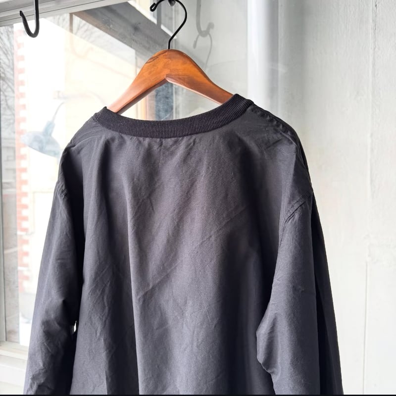 COMOLI リバーシブル プルオーバー | Less Higashikawa