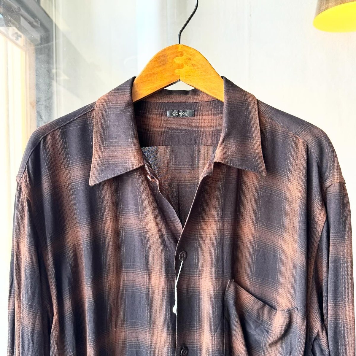 COMOLI レーヨン オープンカラーシャツ | Less Higashikawa