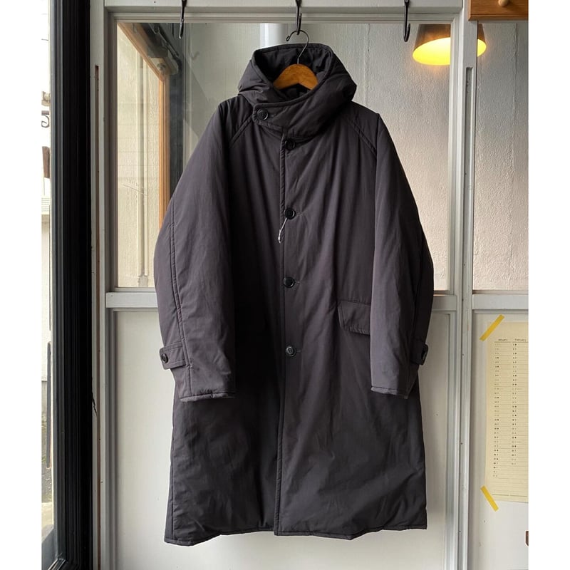 COMOLI インサレーション フーデッドコート | Less Higashikawa