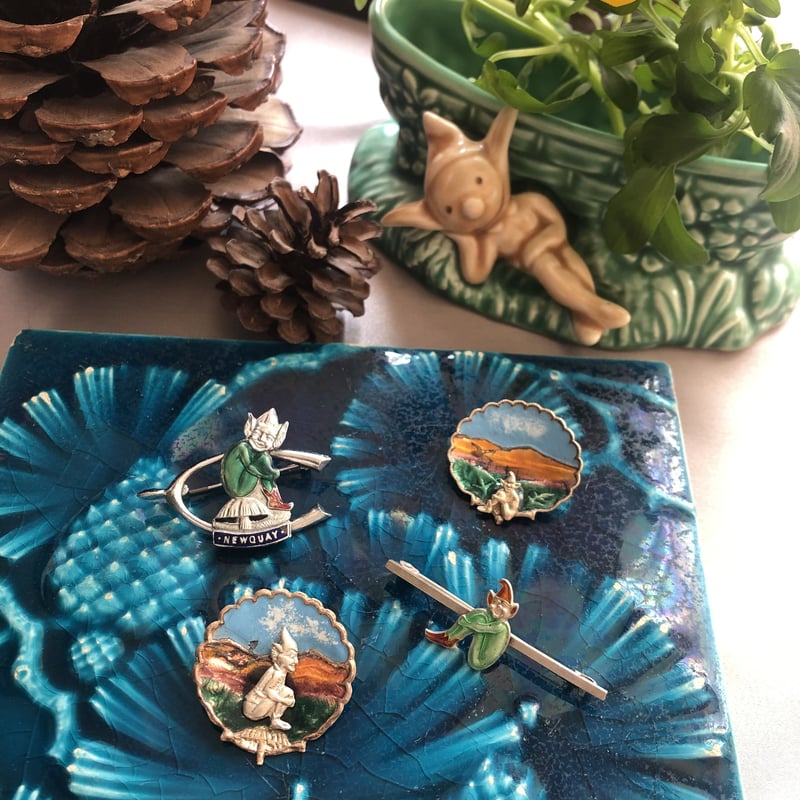 ○pa-4/エドワーディアン シルバー＆エナメル製妖精ピスキーのブローチ