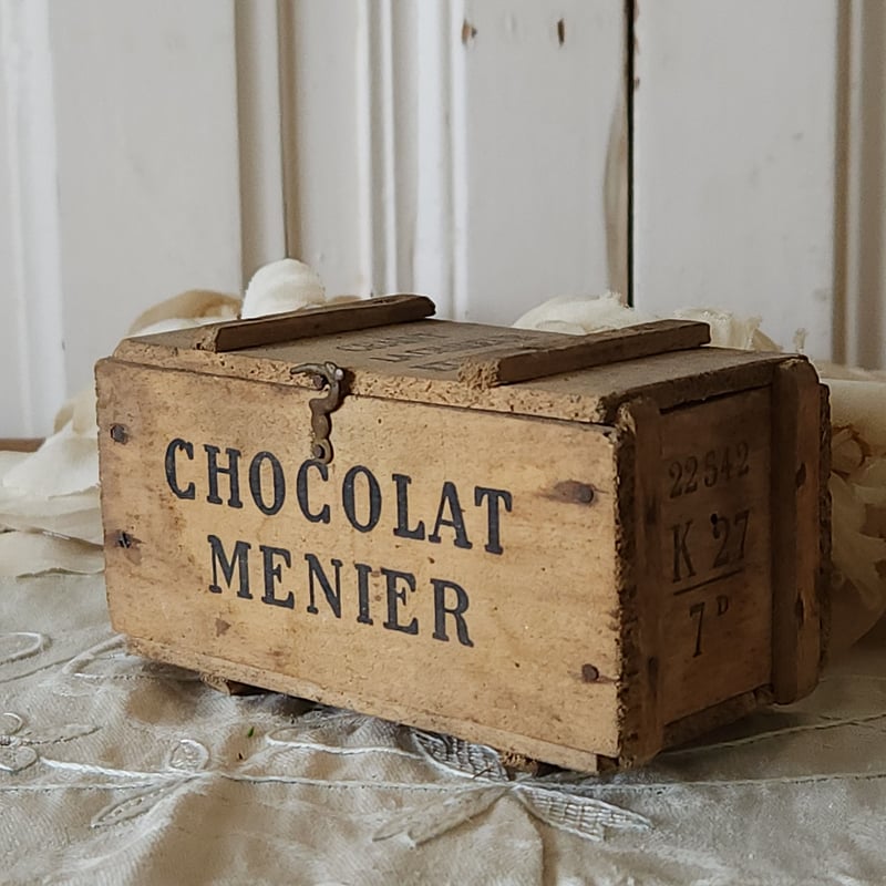 CHOCOLAT MENIER/ショコラムニエの木箱 | リボンときどきネコ