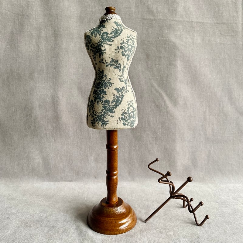 クラシカル ミニトルソー flower | Velvety