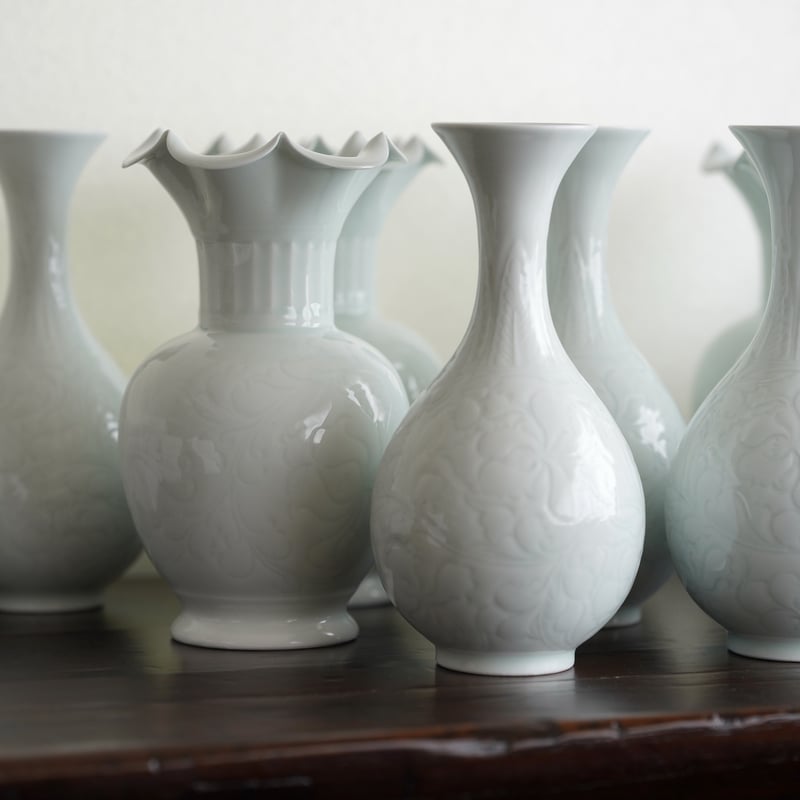 青白磁花瓶 PW034 | Looking For 物色