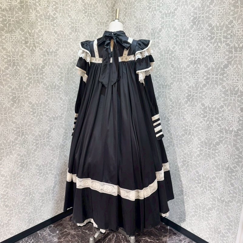 星箱Works】リリアンヌ姉妹 ワンピース(ロング丈)/P12101349【お