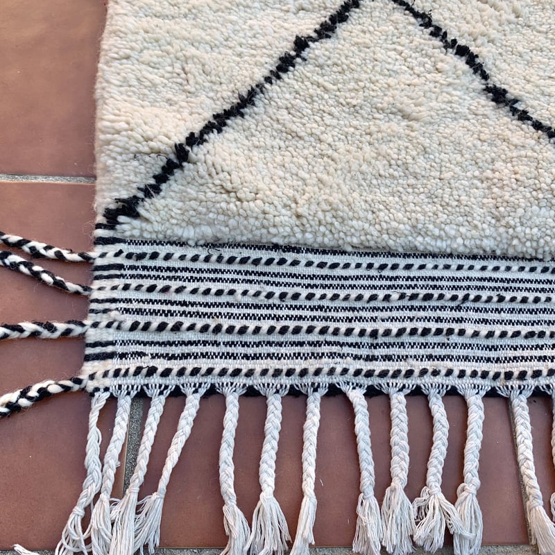 モロッコ ベニワレン ラグ 絨毯 カーペット 黒 ブラック | Boawid