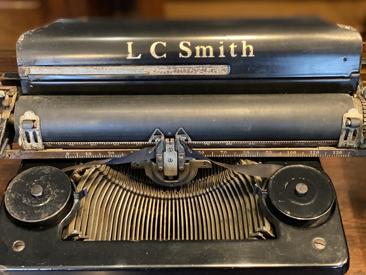 LC Smith ＆ coronaタイプライター | グリーンベアーズカンパニー