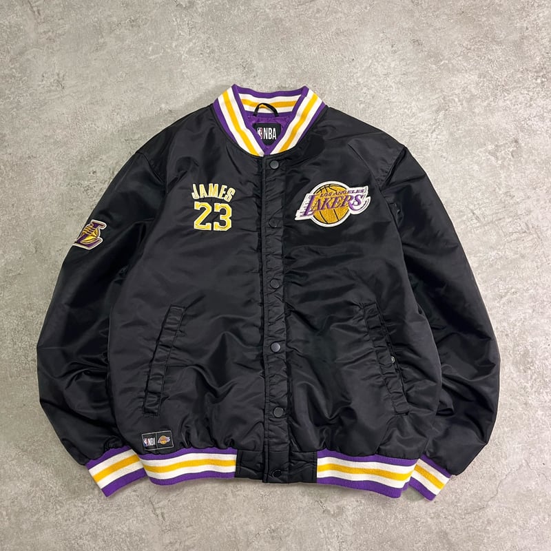 NBA ロサンゼルス・レイカーズ レブロン・ジェームズ #23 スタジャン