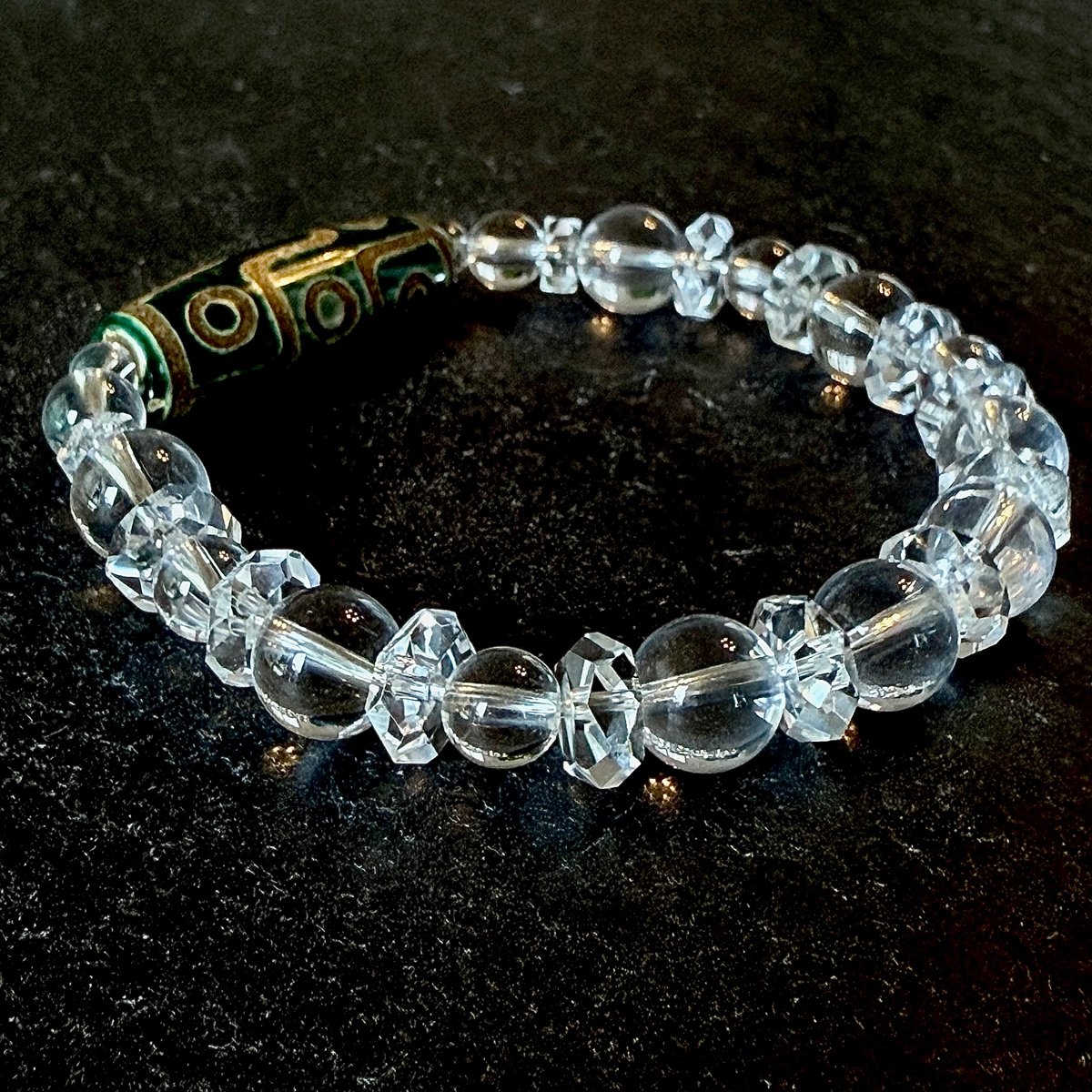 九眼翡翠清光 龍の鱗模様瑪瑙天珠 光波動 ブレスレット 九眼天珠 天珠