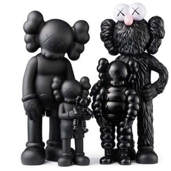 KAWS「KAWS FAMILY(BRACK)」フィギュア | BISENDO art gal
