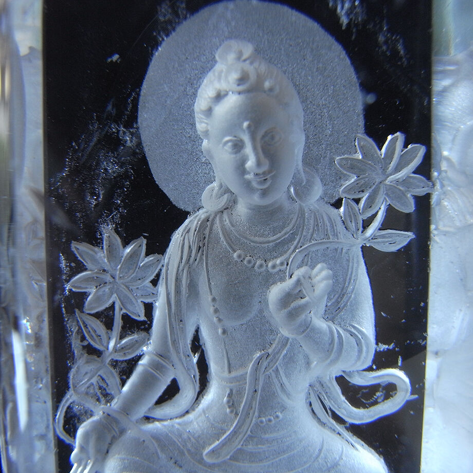 天然水晶の観音様3 | モダン屋クリスタル