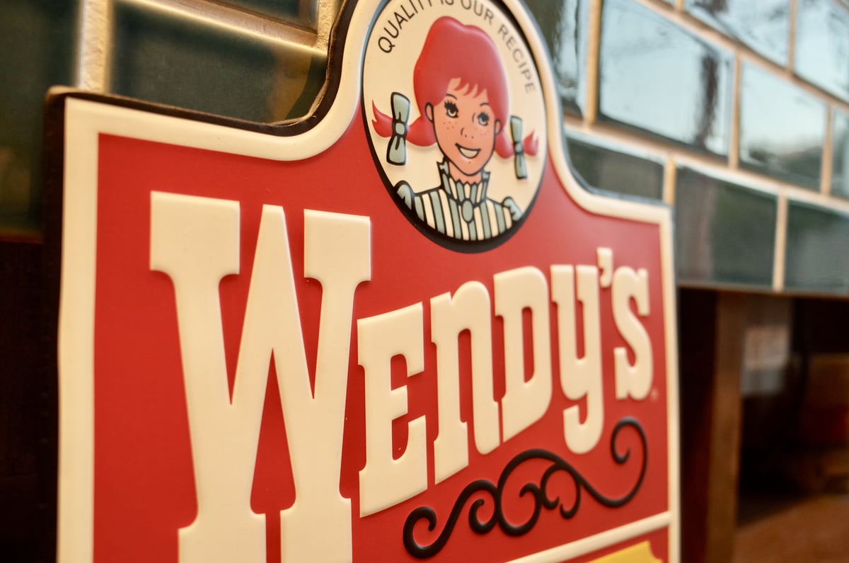 Wendy's ウェンディーズ 看板 メタルサイン エンボス アメリカ USA OLD