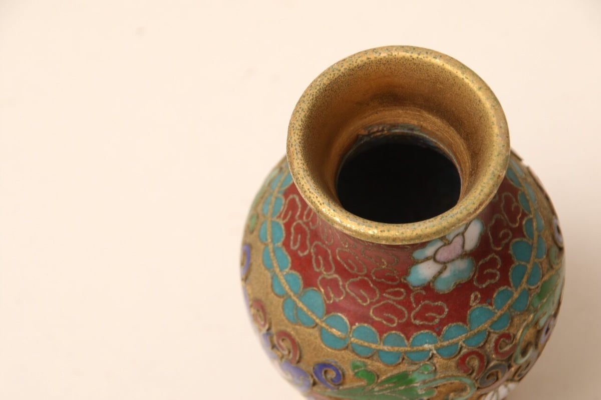 1124 中国 骨董 大明永楽年製 彩色花草文 花瓶 工芸品 時代物 1124