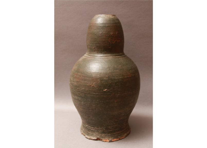 タイ/タイ古陶磁/すんころく/壺/宋胡禄/青磁/時代/アジア/カケあり