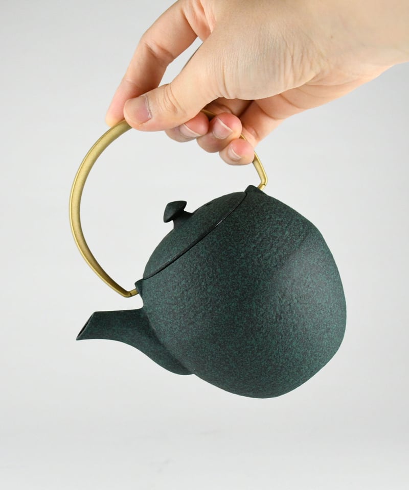 菊地保寿堂コラボ 酒器用まゆSS（緑） | 出羽桜オンラインストア