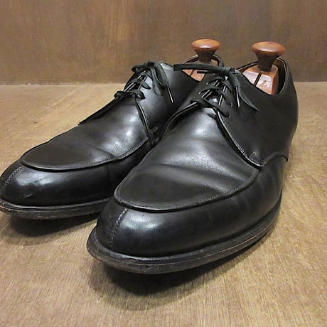 uチップシューズ | STORES