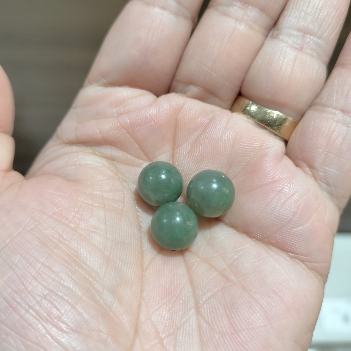 最高品質】糸魚川翡翠粒売り10mm /成功、繁栄、霊性 | -縁 enishi-