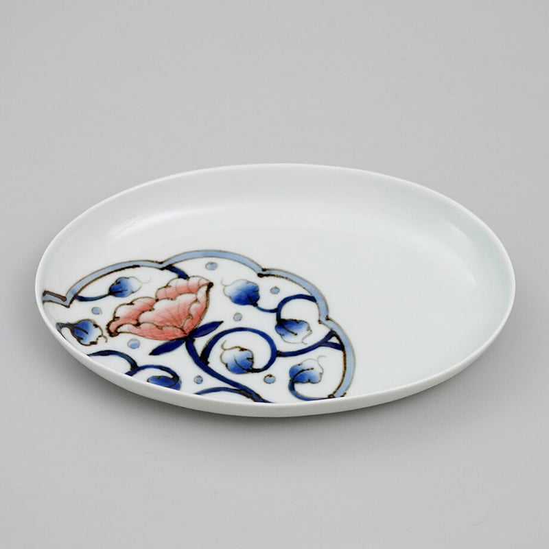 染付白抜 花赤絵 楕円皿(24、5cm) | (株) 中山陶和堂 有田
