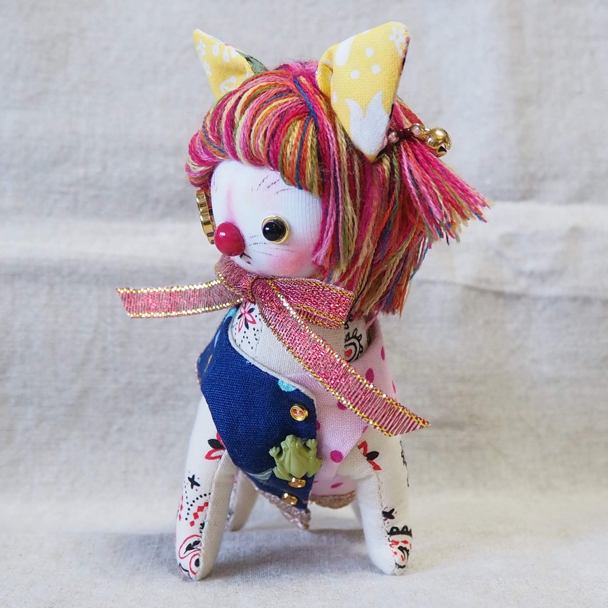 人形 ピンクの布製ピエロ人形 人形 ピンクの布製ピエロ人形