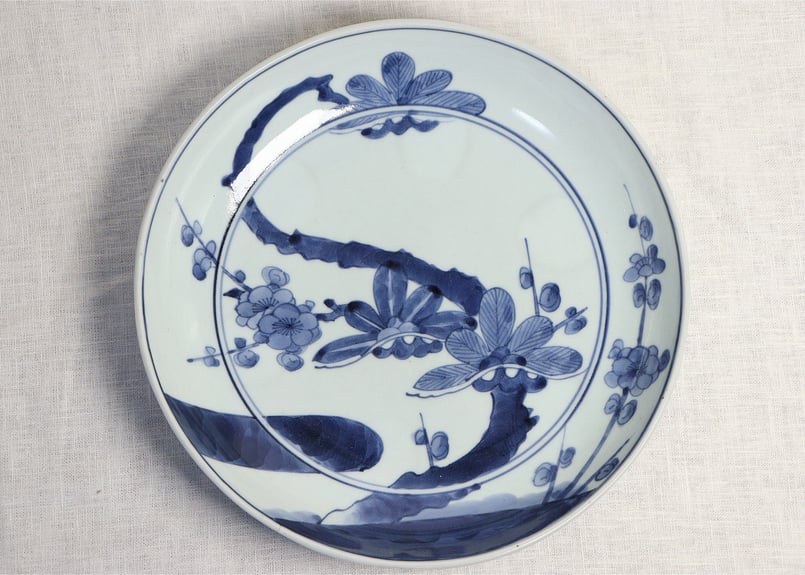 江戸中期染付松梅図尺皿 | 吉祥寺PukuPuku