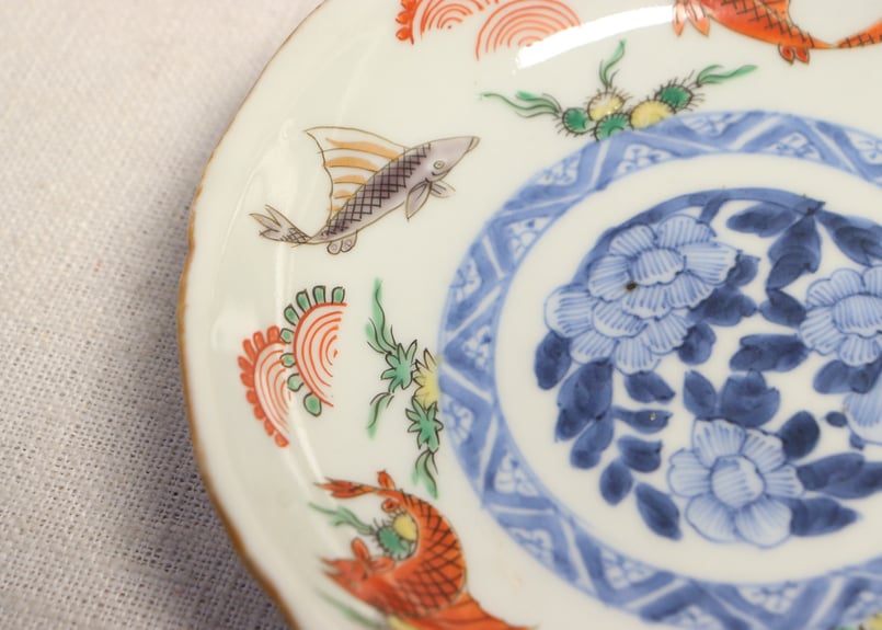 明治前期大聖寺焼色絵魚図小皿〈大聖寺の古伊万里写し〉 | 吉祥寺PukuPuku