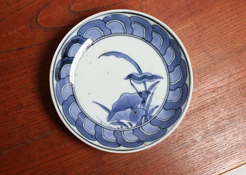 江戸中期藍九谷水車と蓮弁文5寸皿 ④ニュウ | 吉祥寺PukuPuku