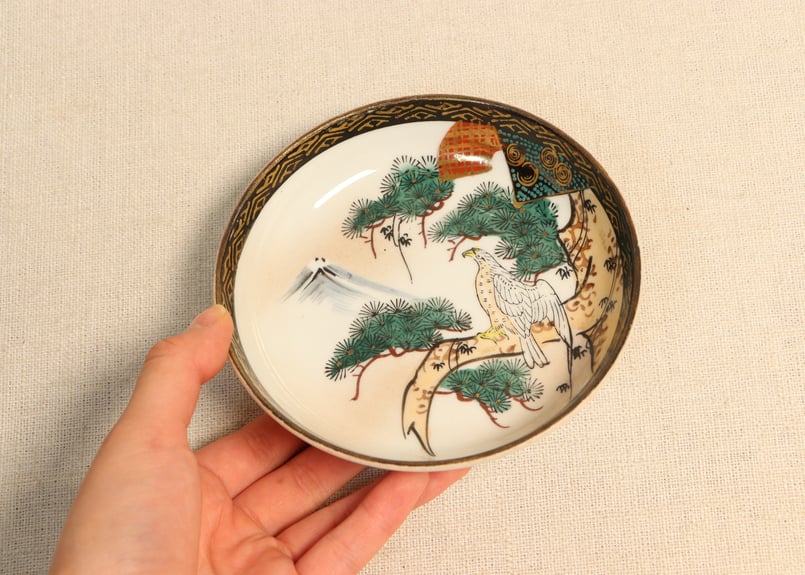大正～昭和戦前九谷焼青粒色絵富士に鷹図小皿 | 吉祥寺PukuPuku