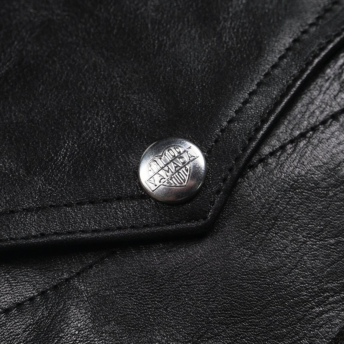 LEATHER OUTDOOR VEST【BLACK TAG】// BLACK | tatto