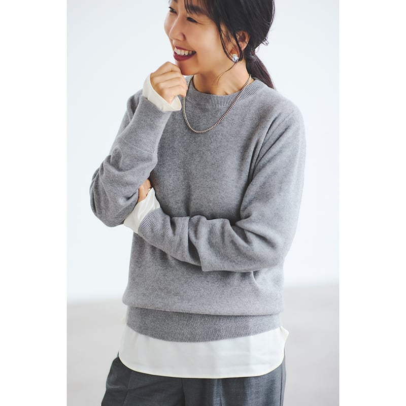 ミモレ別注色】ドローイング ナンバーズのサテンボートブラウス | mi