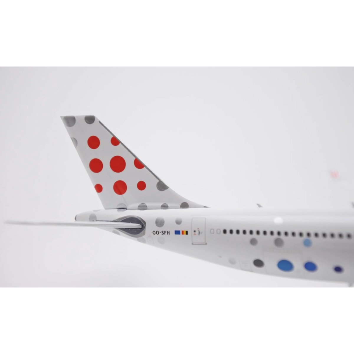 1/400 A330-300 ブリュッセル航空 OO-SFH | ひこーきちゃん