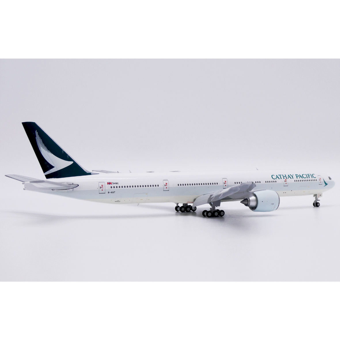 1/400 777-300ER キャセイパシフィック航空 B-KQT