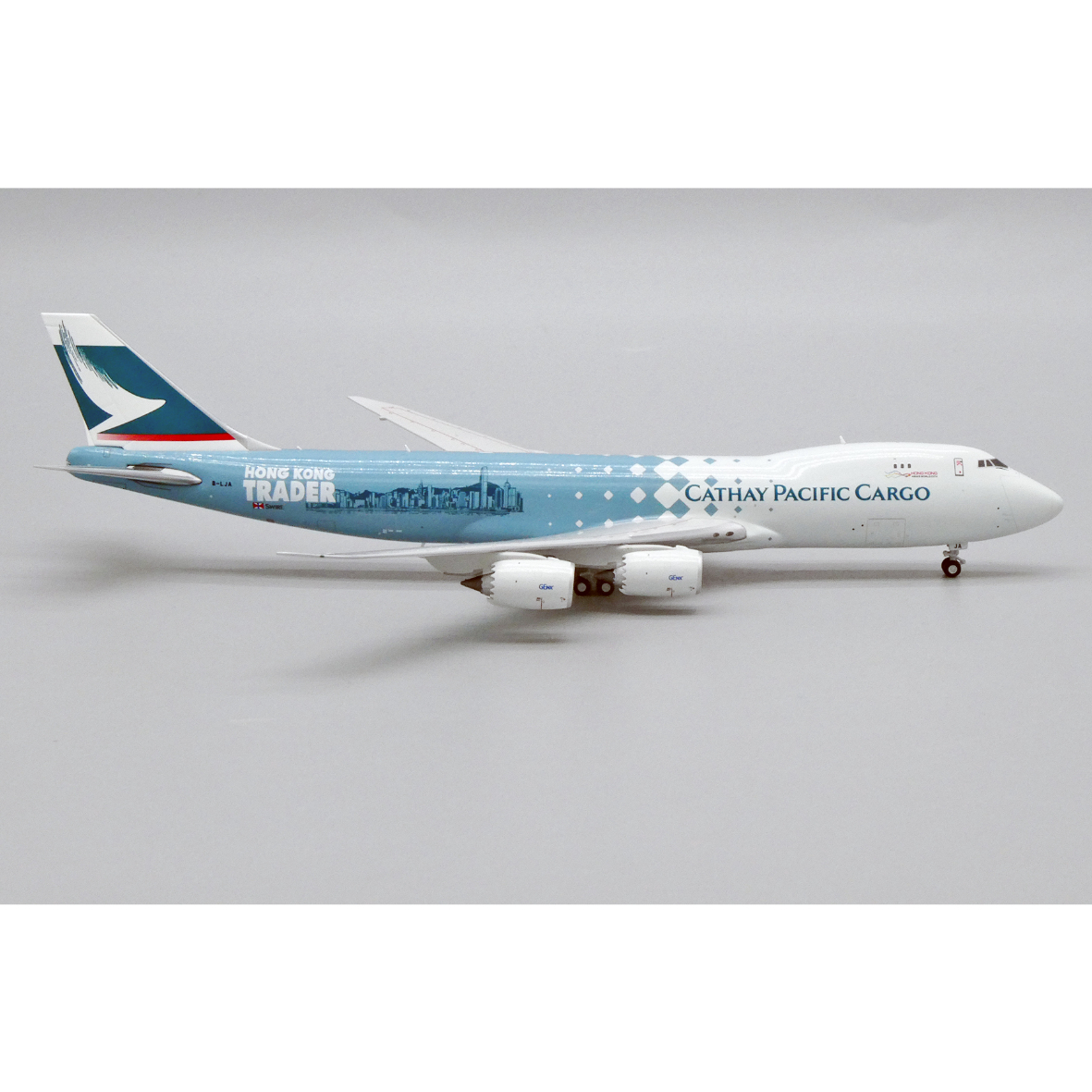 1/400 747-8F キャセイパシフィック航空「Hong Kong Trader 特別