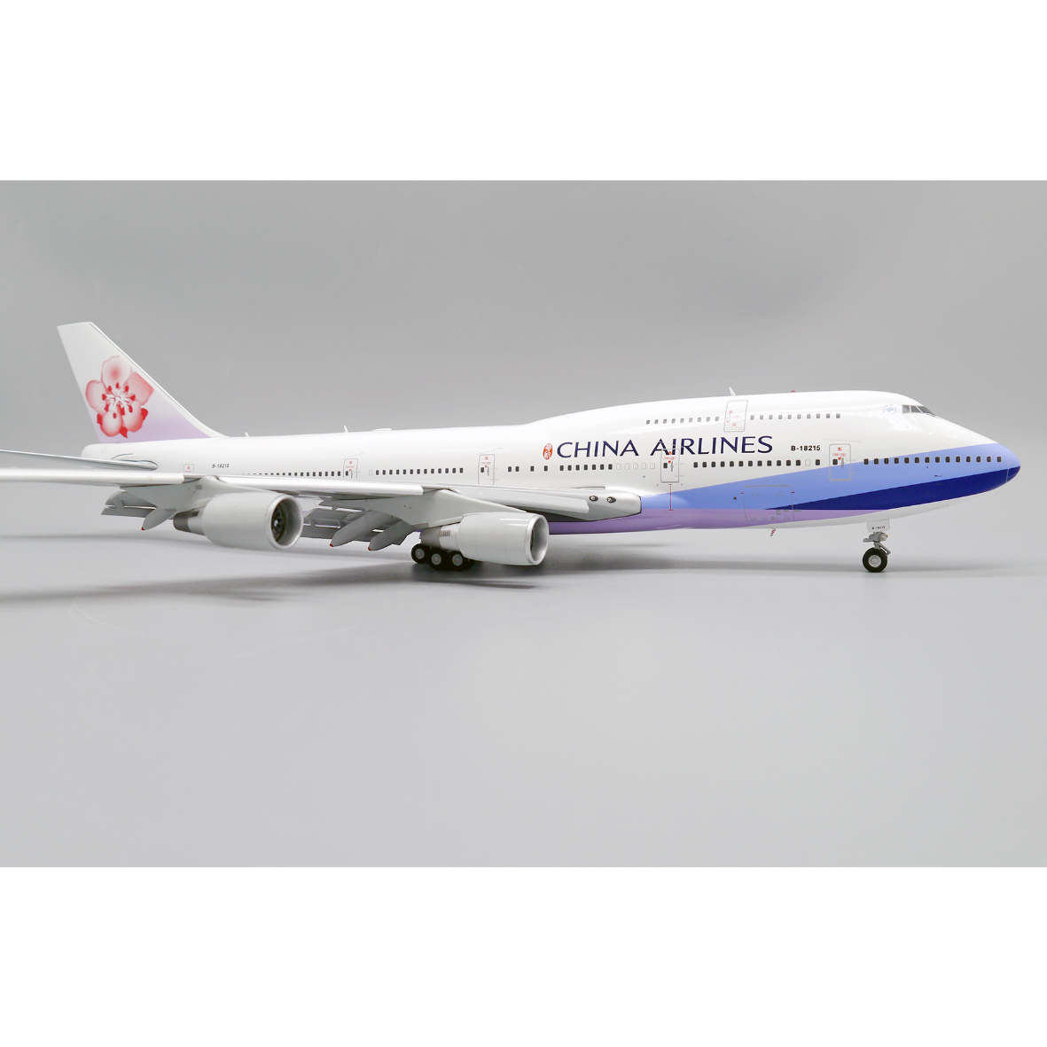 1/200 747-400 チャイナエアライン B-18215 Flaps Down