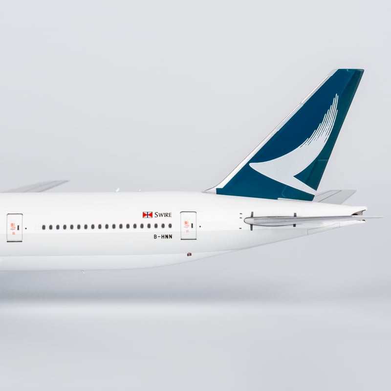 1/400 777-300 キャセイパシフィック航空 B-HNN
