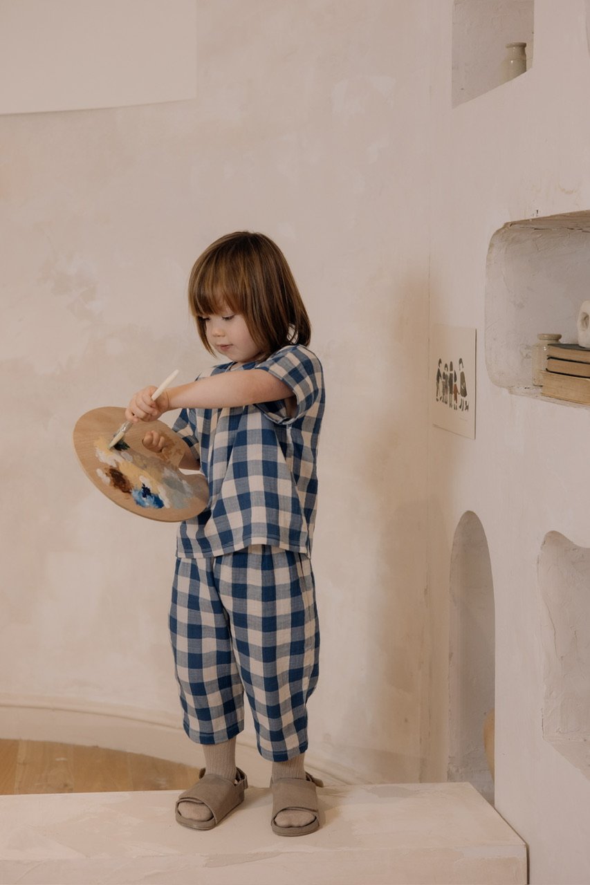 organic zoo Pottery Blue Gingham Fisherman Pa