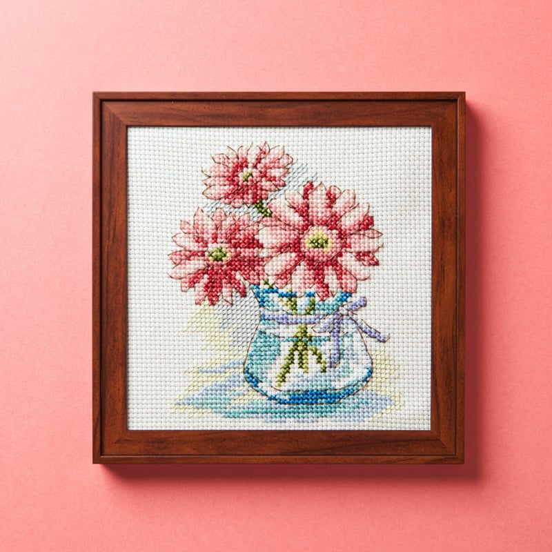 戸塚刺繍 刺繍額絵 貴婦人 お花摘み 戸塚刺繍 刺繍額絵 貴婦人 お花摘み