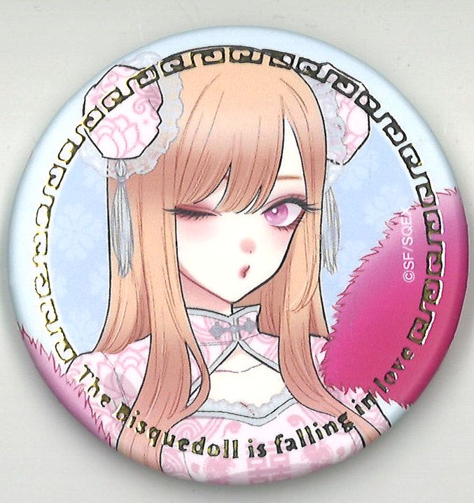 その着せ替え人形は恋をする アトレ 喜多川海夢 グリッター缶バッジ