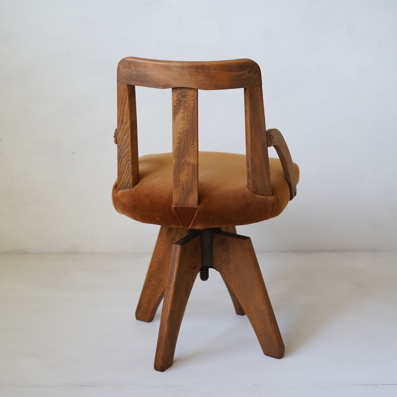 古い木製脚の回転椅子 ドクターチェア / 日本 大正-昭和初期 | tsuchika