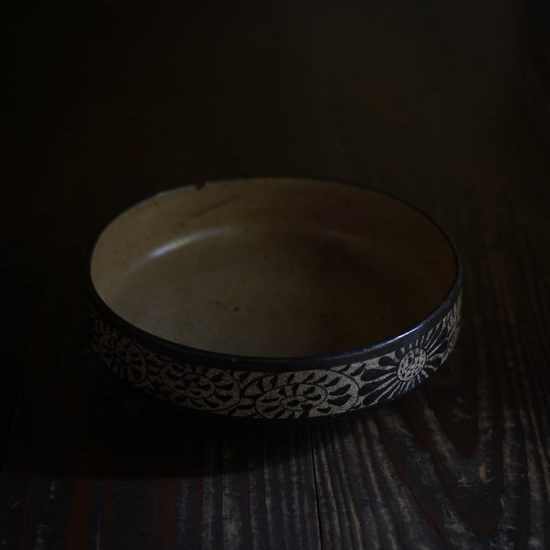 瀬戸鉄絵菊唐草文鉢 / 江戸後期 | tsuchika