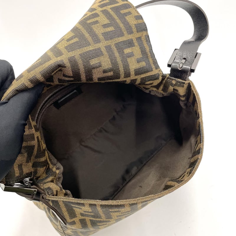 FENDI ズッカ柄 希少ブラック金具 マンマバケット ショルダーバッグ