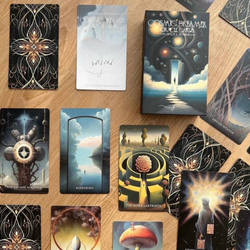 宇宙の夢見るオラクルカード｜作者直輸入・希少デッキ | タロクル